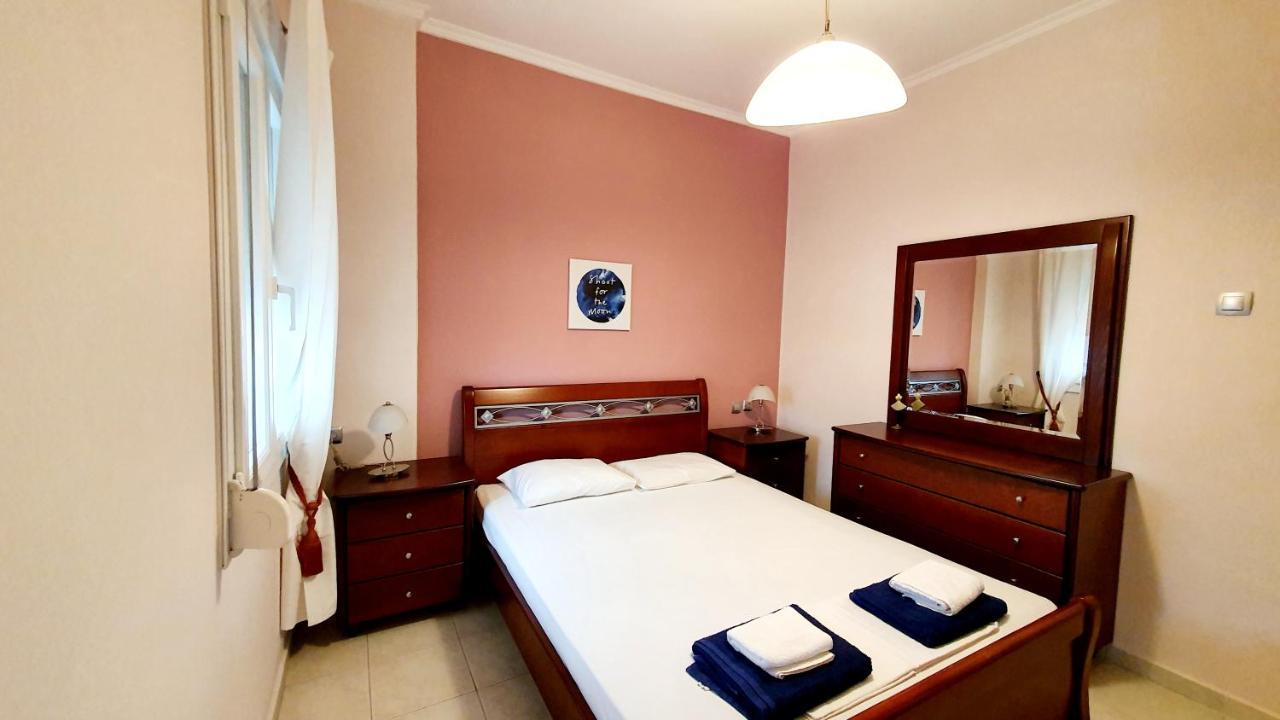 Paralía Seaside Luxury Suites By Sarigianni מראה חיצוני תמונה