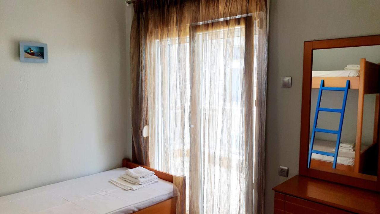 Paralía Seaside Luxury Suites By Sarigianni מראה חיצוני תמונה