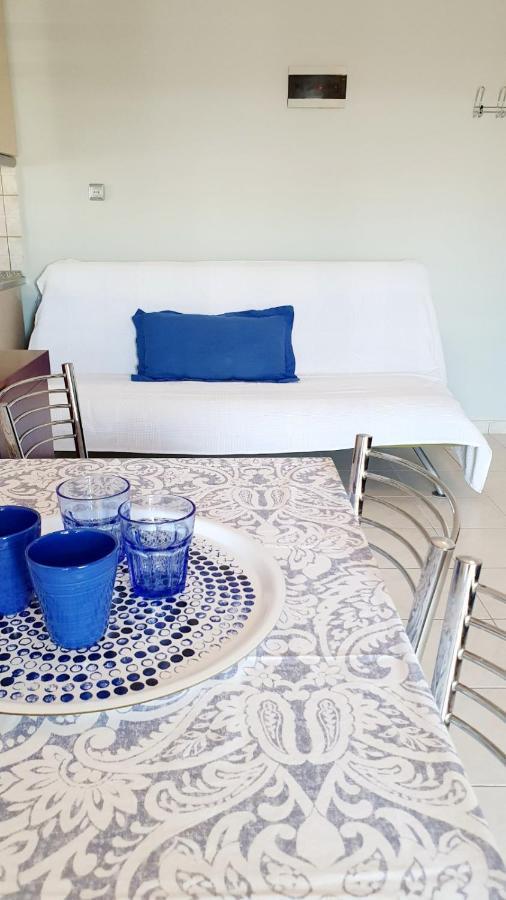 Paralía Seaside Luxury Suites By Sarigianni מראה חיצוני תמונה