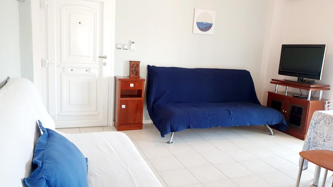 Paralía Seaside Luxury Suites By Sarigianni מראה חיצוני תמונה