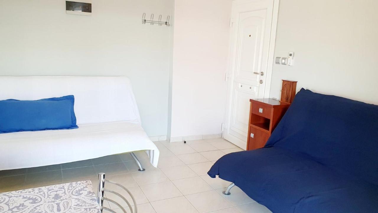 Paralía Seaside Luxury Suites By Sarigianni מראה חיצוני תמונה