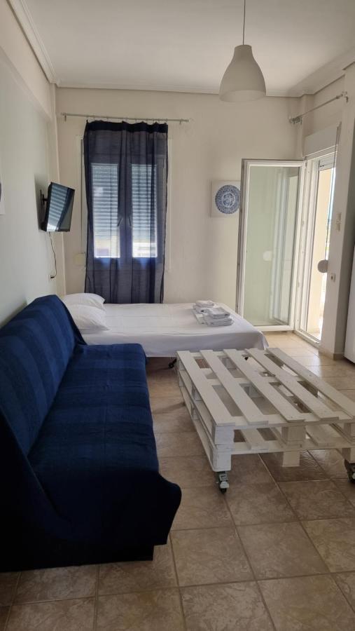 Paralía Seaside Luxury Suites By Sarigianni מראה חיצוני תמונה