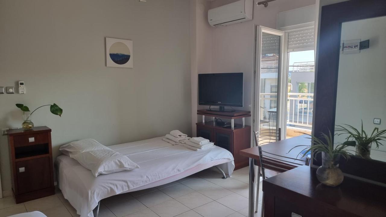 Paralía Seaside Luxury Suites By Sarigianni מראה חיצוני תמונה