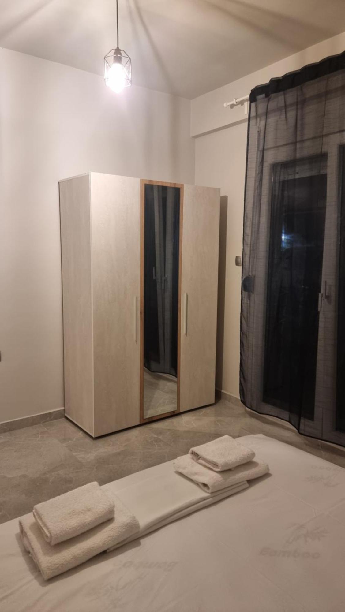 Paralía Seaside Luxury Suites By Sarigianni מראה חיצוני תמונה