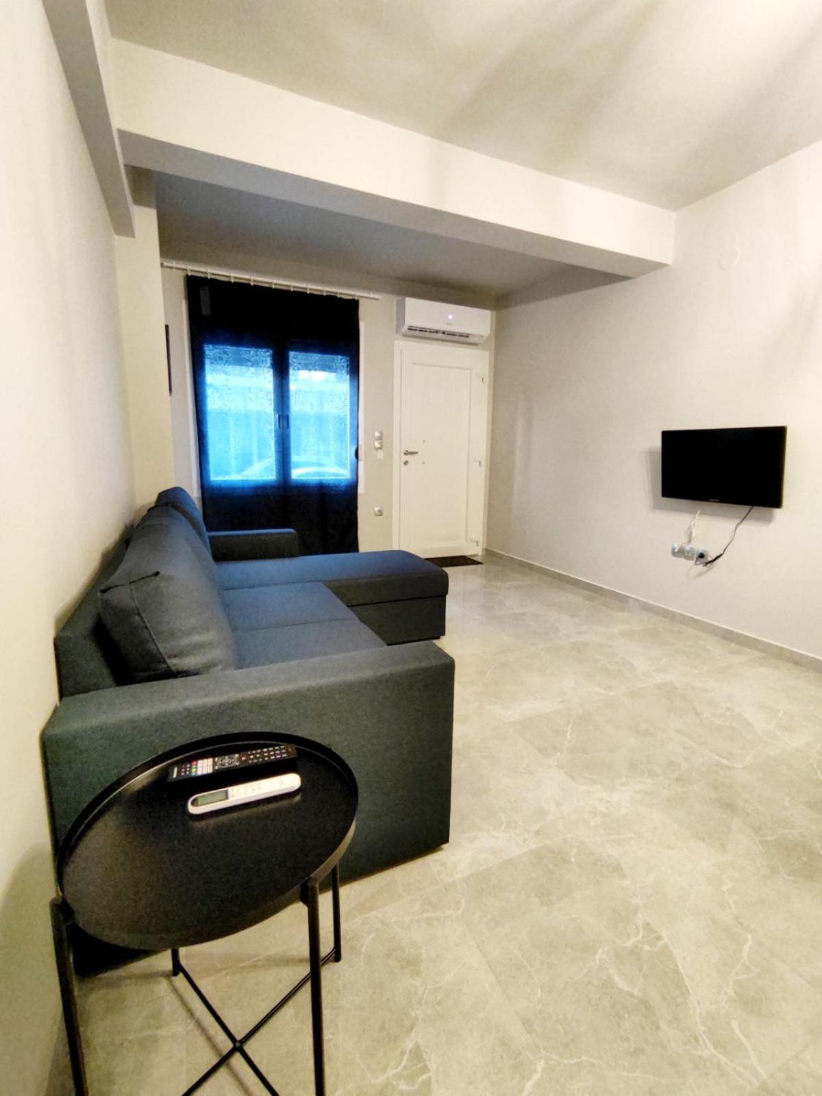 Paralía Seaside Luxury Suites By Sarigianni מראה חיצוני תמונה