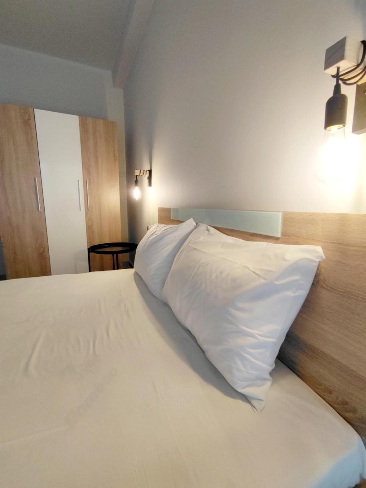 Paralía Seaside Luxury Suites By Sarigianni מראה חיצוני תמונה
